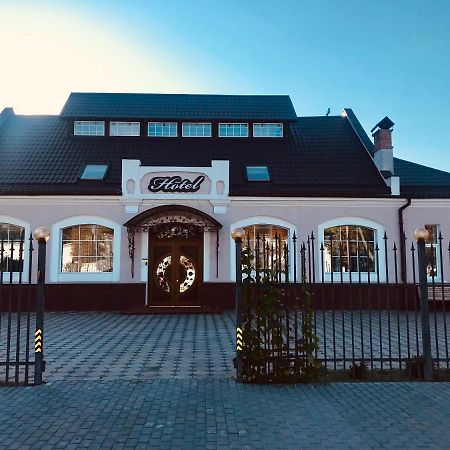 Hotel Style Bessarabia Kiliya エクステリア 写真